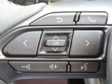 ブルートゥースに接続すれば、スマホに入れている音楽が聞けたり運転中に電話がかかってきてしまった場合もハンドルから電話を取ることができます!