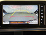 バックモニターで、後方を確認しながら安心して駐車することができます。運転初心者も熟練者も必須の機能ですよ!