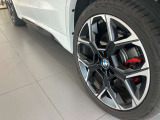 『運転』に対するBMWのこだわりはメーターパネルにも表れております。視野性の良いメーターパネルは疲労感の軽減と、運転の楽しさをもたらしてくれます。
