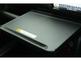 トヨタ認定中古車には1年間走行距離無制限の『ロングラン保証』がついています。年式は問わず、全国約5,000ヶ所のトヨタのお店で保証修理を受けることができます。
