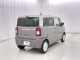 女性に人気の軽自動車!初心者でも運転しやすく小回りもききます!