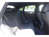 リアシートも広々とご利用頂けます。お車詳細や展示状況はフリーダイヤル(0078-6002-498412)またはBPS城東鶴見06-6933-6600迄お気軽にお問合せ下さい。