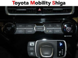 ワンタッチで室温調整!便利なオ-トエアコン装着車です。