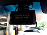 『ドライブレコーダー』動画を残すことで万が一の事態に遭遇した時の必須アイテムです。急ブレーキ・急ハンドルが起こった際、自動で記録が上書きされずに保存され、後でPC等で確認出来ます。