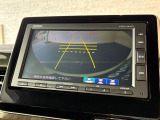 バックカメラが装備されており、後方の安全確認はもちろんのこと狭い場所での駐車や雨の日・夜間など視界の悪いコンディションでのストレスの軽減にもなります!