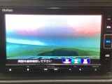 【バックカメラ】運転が苦手な方も車庫入れラクラクです!ギアをリバースに入れれば自動的に切り換わりますので、面倒な操作は不要です♪狭い駐車場もお車を傷つけず安心ですね!