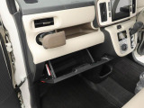 納車の前にはエンジンオイル、オイルエレメント、エアクリーナー、クーラント、バッテリー、ワイパーゴムのチェックまたは交換を行います!