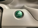 ★ECONスイッチ★ エコドライブを加速しよう!スイッチをONにすると、運転の仕方によるロスを抑え込み燃費をよくするようクルマが頑張ります(*^ー^*)燃費向上にチャレンジ♪