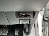 今や欠かせない装備となったETC車載器!ビルドインタイプなので、運転の邪魔にもなりません♪