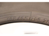 165/65R14    車両装着標準タイヤサイズです。 タイヤのご相談もトヨタモビリティ石川にお任せください