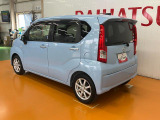 左後ろから