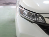 LEDヘッドライトは、点灯の瞬間から光量を発揮し、突然暗くなるトンネルなどでの安定感を高めます。