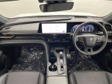 クラウンクロスオーバー 2.5 G アドバンスト レザー パッケージ E-Four 4WD 本革シート