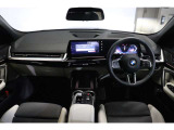 ご納車後は、日本全国のBMW正規ディーラーにて保証整備、一般整備、点検整備、車検整備をお受けいただけますのでご安心下さい。保証修理費用をお立替頂くなどのご面倒もございません。