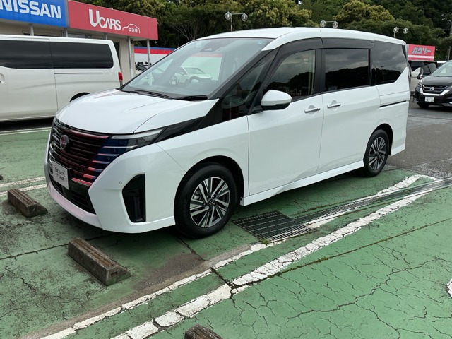 セレナ 1.4 e-POWER ハイウェイスターV 