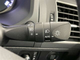 【オートライト】車外の明るさに応じて自動的にライトの点灯・消灯をしてくれます