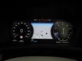 12.3インチデジタル液晶ドライバー・ディスプレイ:4種類のカラーテーマが選択可能。中央のインフォメーションディスプレイにはナビゲーション画面の表示も可能です。