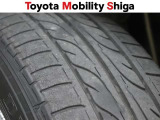 タイヤの残り溝は3ミリです。