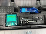 ラゲッジ下にタイヤパンク修理剤が収納されています!