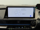 ディスプレイオーディオを装備。スマホとクルマをつなぐことで、これまでのナビに加えて、いろんなサービスが楽しめます。