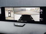 360&deg;ビューモニターを搭載しています。パーキングセンサーと合せてお使いいただくことで、安全、安心にお車の取り回しを行っていただけます。