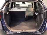軽い力でサッと倒せるシートアレンジ。急に荷物が増えても、その場でサクッとスペースを広げられます。毎日の『困った』を『助かった』に変える工夫が満載です。