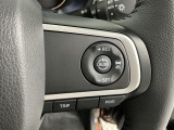 【アダプティブクルーズコントロール】長距離の運転が快適に♪設定した車速を上限に前方の車両との距離をキープ!ハンドルのスイッチで操作できるため、アクセルやブレーキでの疲れを軽減します☆