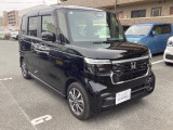 フロント左右の三角窓は、視界を確保し安全運転をサポート♪