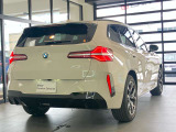 BMWのメカニックによる、100項目の納車前点検エンジン、ミッション、マフラー、電気系統やコンピュータなどを詳細に点検します。交換基準の部品があれば、純正部品を使用し整備した後にお客様にお渡しします。