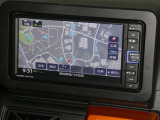 【7インチ純正ナビ】純正ナビを装備。タッチパネル式で使いやすく、詳細地図により目的地をピンポイントで設定できます。初めての道でも迷いにくく、ロングドライブも快適ですよ♪