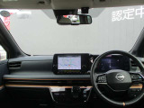 フロントガラスが広く視界が広々としているので、運転がとてもし易いです