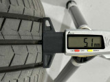 夏タイヤの残り溝は5.1mmです。スリップラインからは3.6mmとなっております。