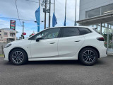 安心と信頼の納車前点検をShizuokaBMWでは全車で実施致しております。納車前100項目点検または、法定12ヶ月点検を全車で実施しております。点検・整備費用はもちろん、車両本体価格に含まれております。