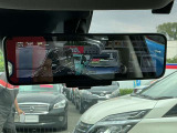 5人乗車時も後方を確認できます スマートルームミラーつきです