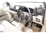 運転席周りは遊びにも通勤にも普段のお買い物にもピッタリ。日々のドライブに居心地のよいレイアウトです。