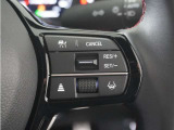 ◆アダプティブクルーズコントロール◆予め設定した車速内でクルマが自動的に加減速。前走車との適切な車間距離を維持しながら追従走行します。【LKAS】車線維持支援システムでステアリング操作を支援。