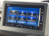 【純正ナビ】人気の純正ナビを装備。オーディオ機能も充実しており、Bluetooth接続すればお持ちのスマホやMP3プレイヤーの音楽を再生可能!毎日の運転がさらに楽しくなります!!