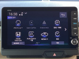 Apple CarPlayやAndroid Autoに対応しているので、スマートフォンの機能を車内でも手軽に使えます。