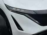 LEDヘッドランプ仕様。シャープな白光色のLEDランプを採用しました。夜の視界を明るくしてくれます。
