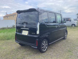年式相応ですが、納車時にはできる限りキレイに納車させていただきます。どうしても気になるところ等ありましたら、低価格にてお直しいたしますので、何なりとお申し付けください。