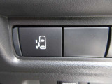 左側リモコンオートスライドドア装備です!運転席のスイッチでの開閉やドアスイッチでの開閉が出来ます!