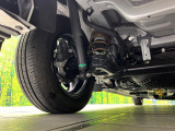 お車を安心してお乗りいただく為には、足回りの定期点検が欠かせません。サービスサポート(有償保証)では無料点検もご提供しており、安心のカーライフをお過ごしいただけるサポート体制が整っています。
