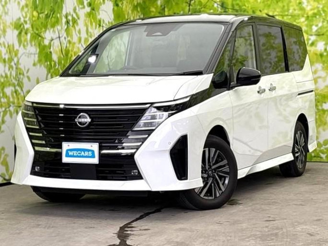 セレナ 1.4 e-4ORCE ハイウェイスターV 4WD 