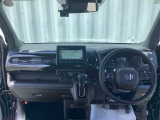 この度は、当店のお車をご覧いただきまして誠にありがとうございます。当店では全国販売・納車も行っております。県によって陸送費用は異なりますのでお気軽にお問い合わせください。