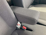 運転席アームレストです。運転の疲れを軽減してくれます。