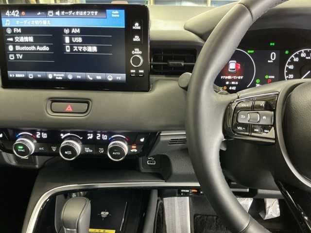 ホンダ ヴェゼル 1.5 ハイブリッド Z の中古車詳細 (28,000km