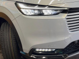 【シーケンシャルターンランプ付きLEDヘッドライト】人気の『流れるウィンカー』付きのLEDヘッドライトを装備♪高級感はもちろん、点灯時は存在感たっぷりで他車からも認識されやすく安心です。