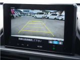 【バックカメラ】駐車が苦手な方でも安心してお乗りいただけます。リバース連動で画面が切り替わるのでとっても便利です。