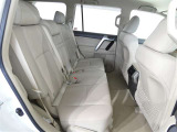ゆとりある車内空間は、ドライブを始め買い物やレジャーなど、幅広く活躍します。