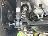 お車を安心してお乗りいただく為には、足回りの定期点検が欠かせません。サービスサポート(有償保証)では無料点検もご提供しており、安心のカーライフをお過ごしいただけるサポート体制が整っています。